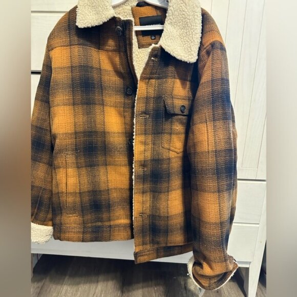 Lucky Jacket - Picture 1 of 10